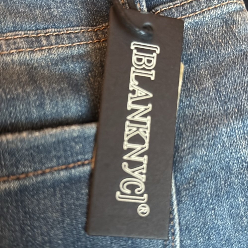 BLANK NYC THE FULTON ROLL UP DESTROYED SHORTS DENIM NEW WITH TAGS - Picture 4 of 4